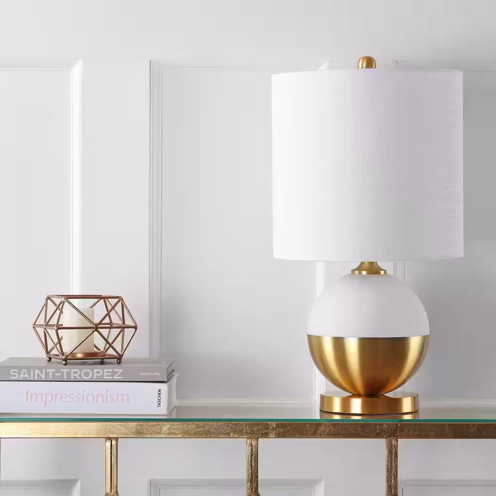 JONATHAN Y Carr 23.5 in. H White/Brass Ceramic/Metal Table Lamp