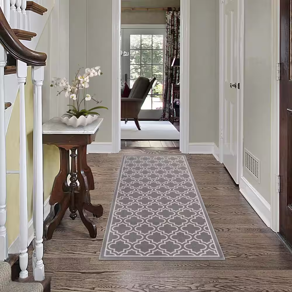 TrafficMaster Trellis Grey 2 ft. x 4 ft. Trellis Polyester Accent Rug